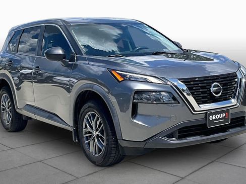 Used 2021 Nissan Rogue S FWD image 3