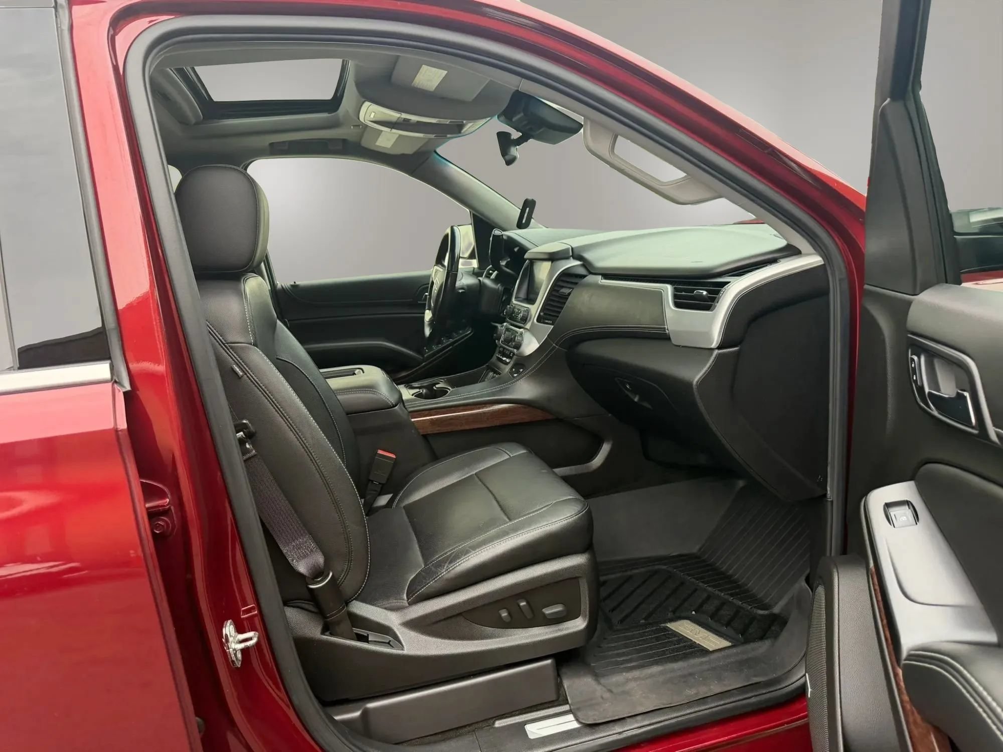 Used 2017 GMC Yukon SLT w/ Premium Edition AWD/4WD image 27
