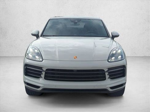 Used 2022 Porsche Cayenne Platinum Edition AWD/4WD image 2