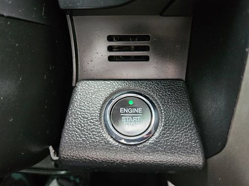 Used 2018 Ford F150 Lariat w/ Equipment Group 502A Luxury AWD/4WD image 28