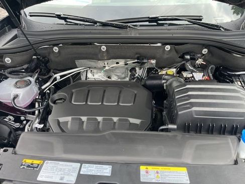 New 2026 Volkswagen Atlas Cross Sport SEL Premium R-Line image 28