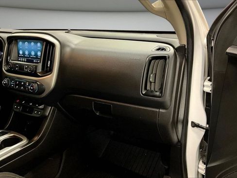 Used 2022 Chevrolet Colorado LT w/ Trail Boss Package AWD/4WD image 27