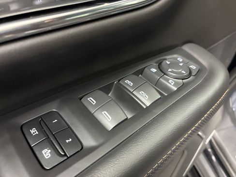 Used 2023 GMC Yukon AT4 image 21