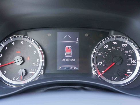 Used 2020 Toyota Highlander L AWD/4WD image 21