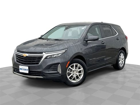 Used 2023 Chevrolet Equinox LT image 1