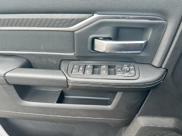 New 2026 RAM 2500 Big Horn AWD/4WD image 16
