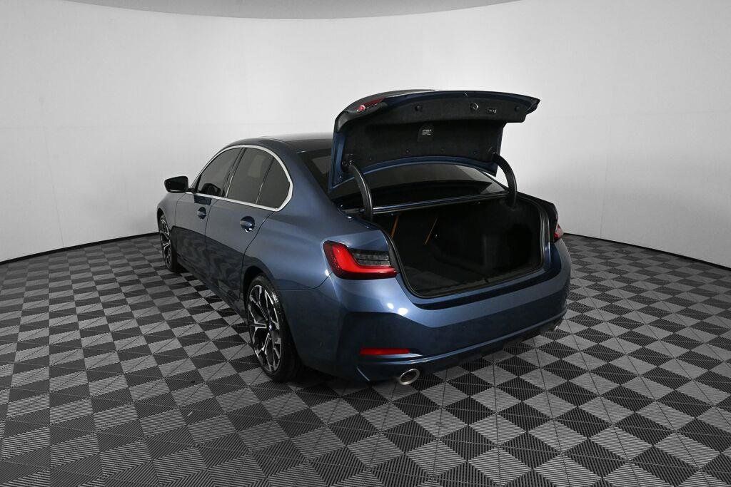 Used 2025 BMW 330i Sedan RWD image 12