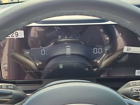 New 2026 Kia Carnival EX FWD image 34