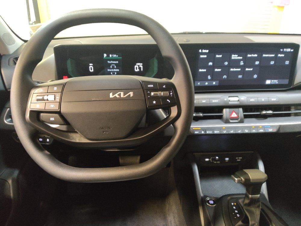 Used 2025 Kia K4 FWD image 22