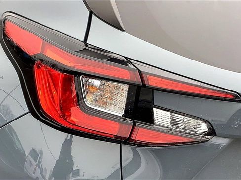 Used 2024 Subaru Crosstrek 2.0i Premium image 33
