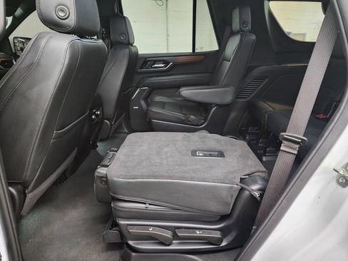Used 2025 GMC Yukon Denali AWD/4WD image 30