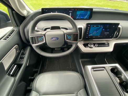 Used 2026 Ford Expedition Max Active AWD/4WD image 21