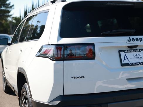 New 2026 Jeep Cherokee Limited image 10