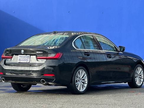 Used 2024 BMW 330i xDrive 330i xDrive w/ Convenience Package image 3