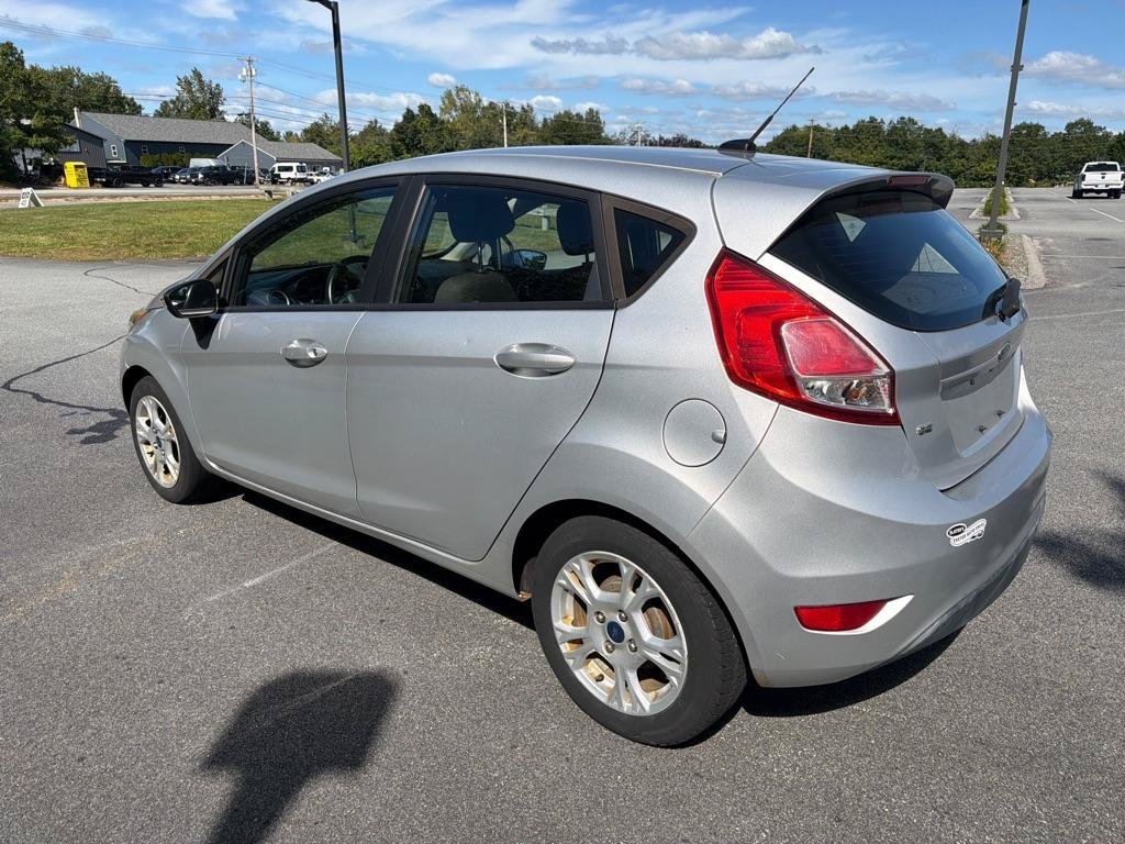 Used 2016 Ford Fiesta SE w/ Cold Weather Package FWD image 7