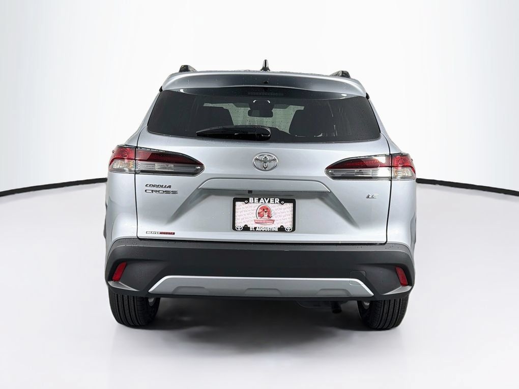 Used 2026 Toyota Corolla Cross LE FWD image 8
