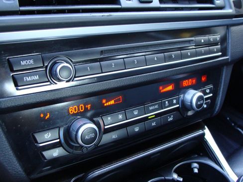 Used 2013 BMW 528i xDrive Sedan image 27