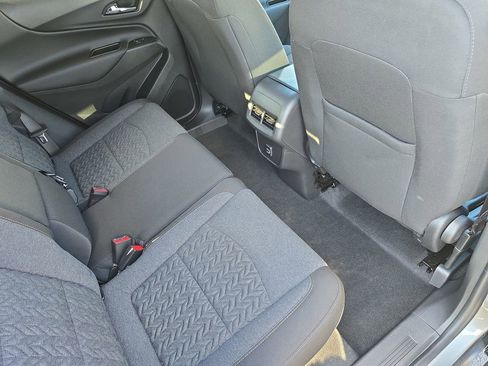 Used 2024 Chevrolet Equinox LT image 12