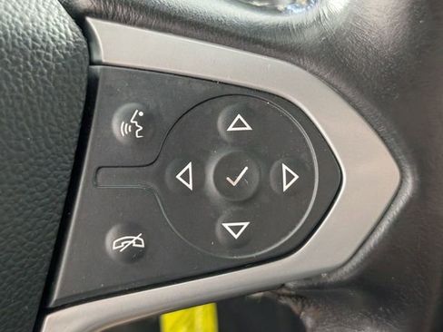 Used 2022 Chevrolet Colorado LT w/ Fleet Safety Package RWD image 16