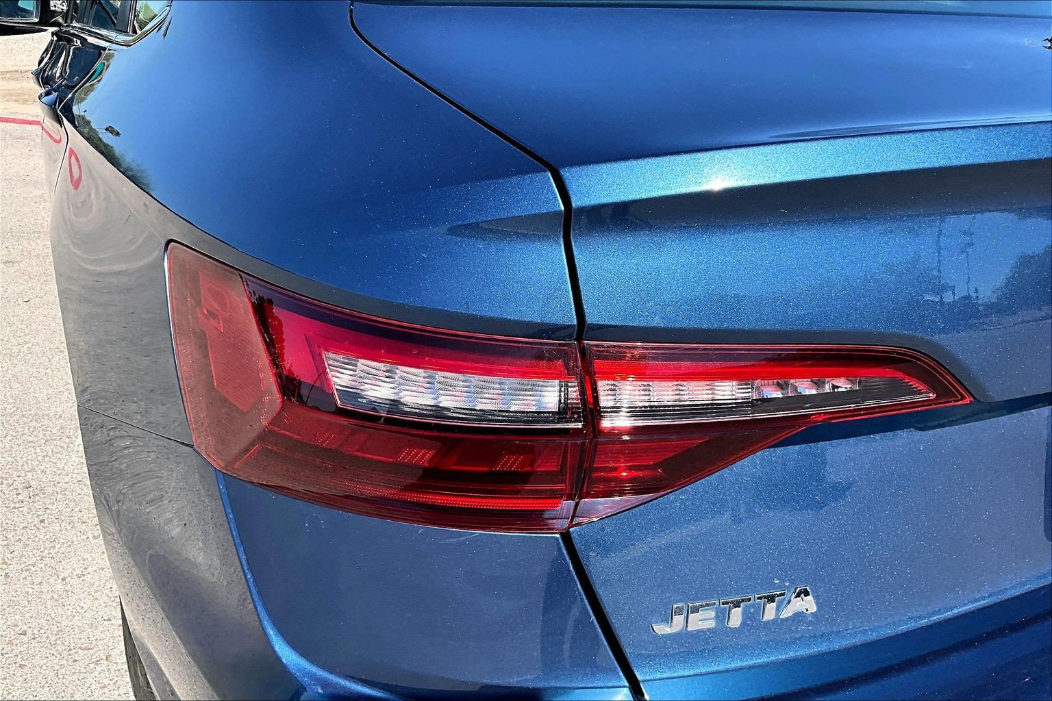 Used 2021 Volkswagen Jetta SE FWD image 29