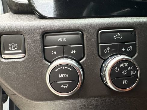 Used 2024 GMC Sierra 1500 Elevation AWD/4WD image 24