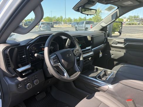 New 2026 Chevrolet Silverado 3500 LTZ AWD/4WD image 12