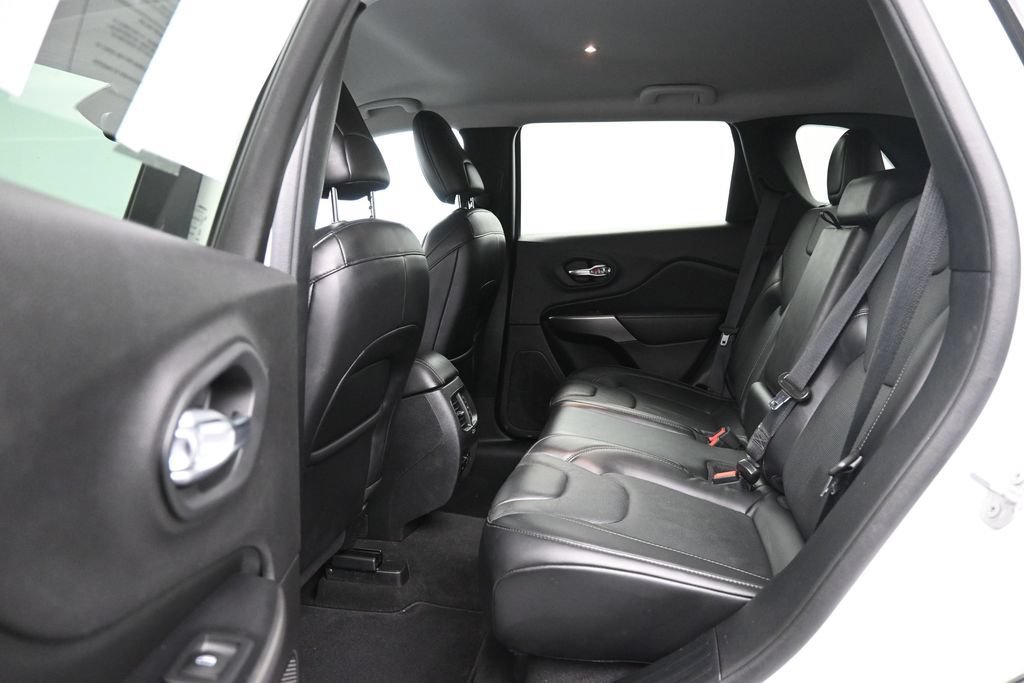 Used 2020 Jeep Cherokee Limited AWD/4WD image 25