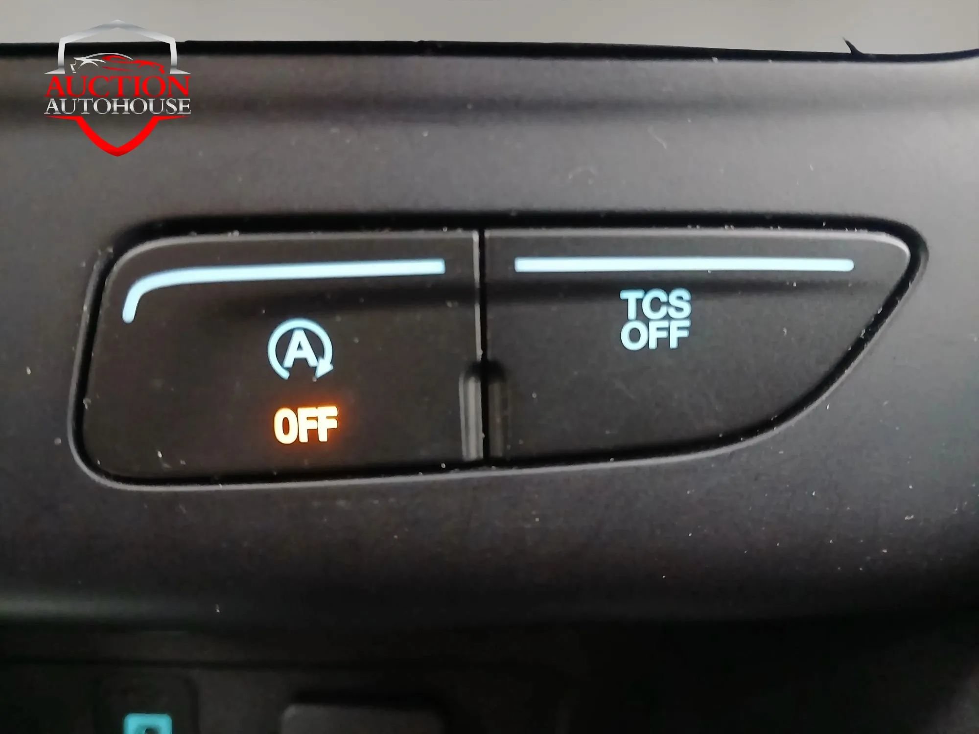 Used 2018 Ford Escape SEL FWD image 14
