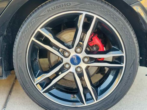 Used 2017 Ford Focus ST w/ Equipment Group 401A image 12