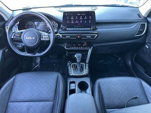 Used 2023 Kia Seltos SX image 16