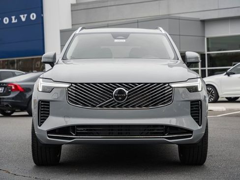 New 2026 Volvo XC90 B6 Ultra image 2
