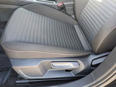 Certified 2025 Volkswagen Jetta S image 20