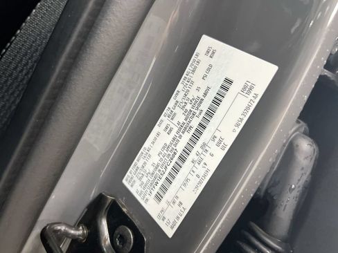 Used 2018 Ford F150 Lariat w/ Equipment Group 502A Luxury AWD/4WD image 29