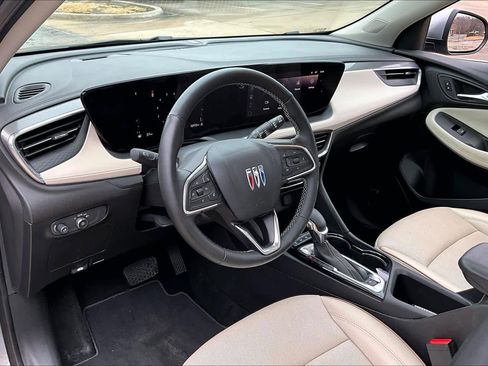 Used 2025 Buick Encore GX Avenir w/ Avenir Technology Package image 18