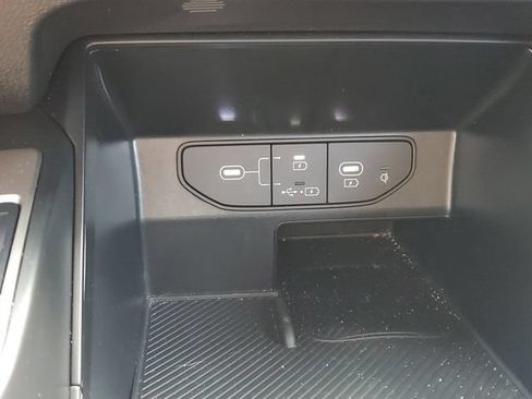 Certified 2024 Kia Sorento S w/ Panoramic Sunroof Package FWD image 30