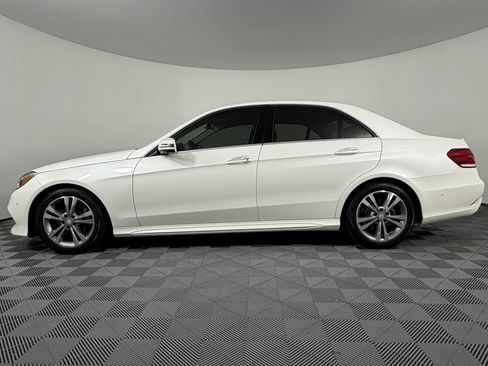 Used 2014 Mercedes-Benz E 250 BlueTEC 4MATIC Sedan image 13