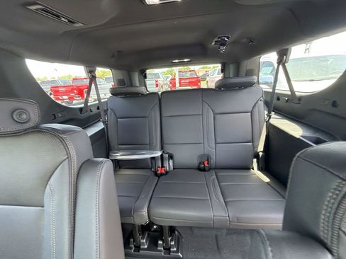 New 2026 Chevrolet Suburban High Country AWD/4WD image 30