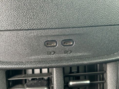 Used 2025 Chevrolet Equinox LT w/ Convenience Package II FWD image 19
