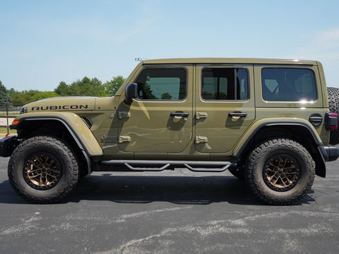 Used 2026 Jeep Wrangler Unlimited Rubicon AWD/4WD image 7