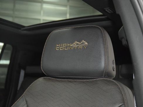 Used 2024 Chevrolet Suburban High Country w/ Max Trailering Package AWD/4WD image 41