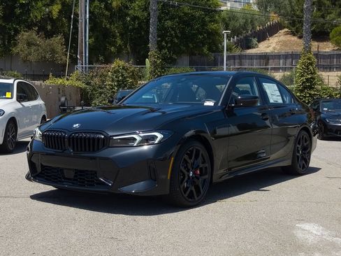 New 2026 BMW 330i Sedan w/ M Sport Package RWD image 2
