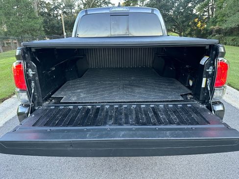 Used 2023 Toyota Tacoma Limited image 45