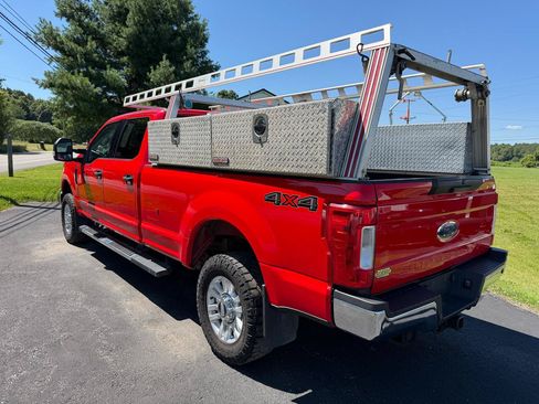 Used 2017 Ford F250 XLT w/ XLT Value Package AWD/4WD image 7