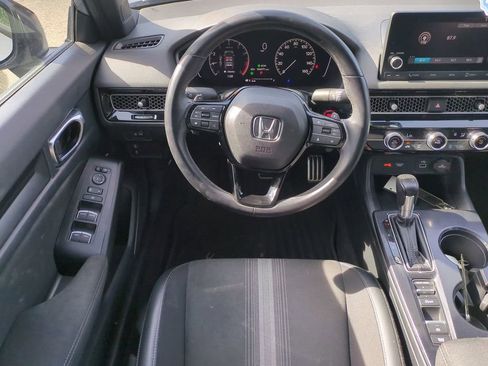 Used 2023 Honda Civic Sport image 15