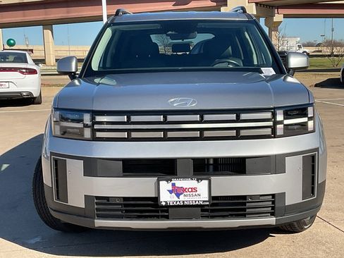 Used 2025 Hyundai Santa Fe SEL image 3