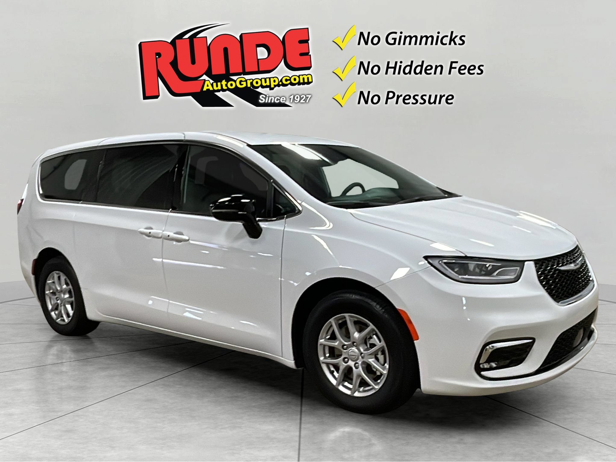 Used 2026 Chrysler Pacifica Select FWD image 8