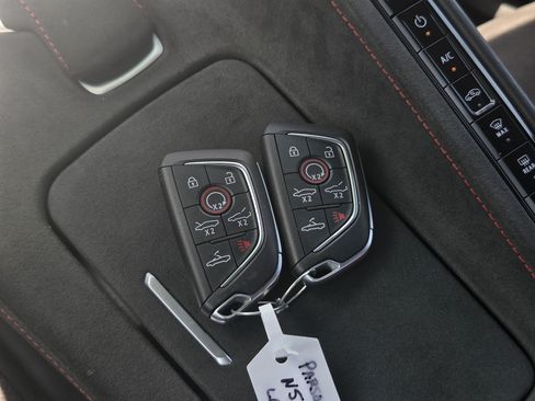Used 2022 Chevrolet Corvette Stingray Premium Conv w/ Z51 Performance Package RWD image 30