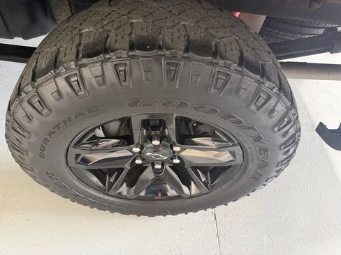 Used 2021 Chevrolet Silverado 1500 LT Trail Boss w/ Convenience Package II AWD/4WD image 8