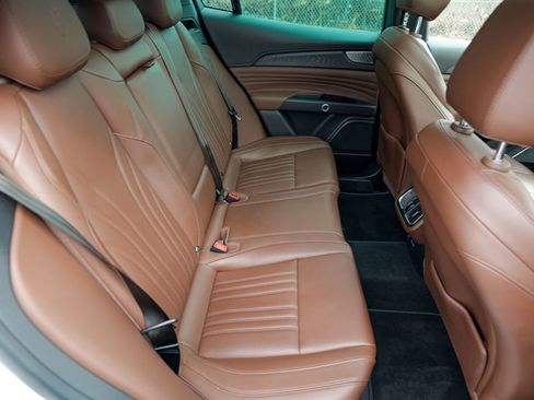 Used 2023 Maserati Grecale GT image 31