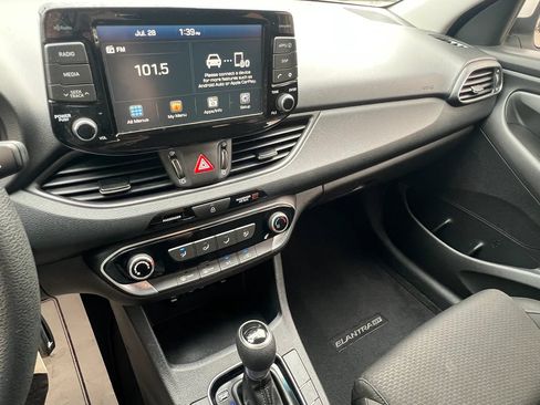 Used 2019 Hyundai Elantra GT FWD image 22